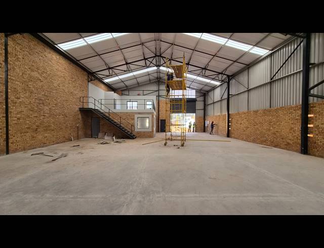 514M² WAREHOUSE TO LET IN BARTLETT